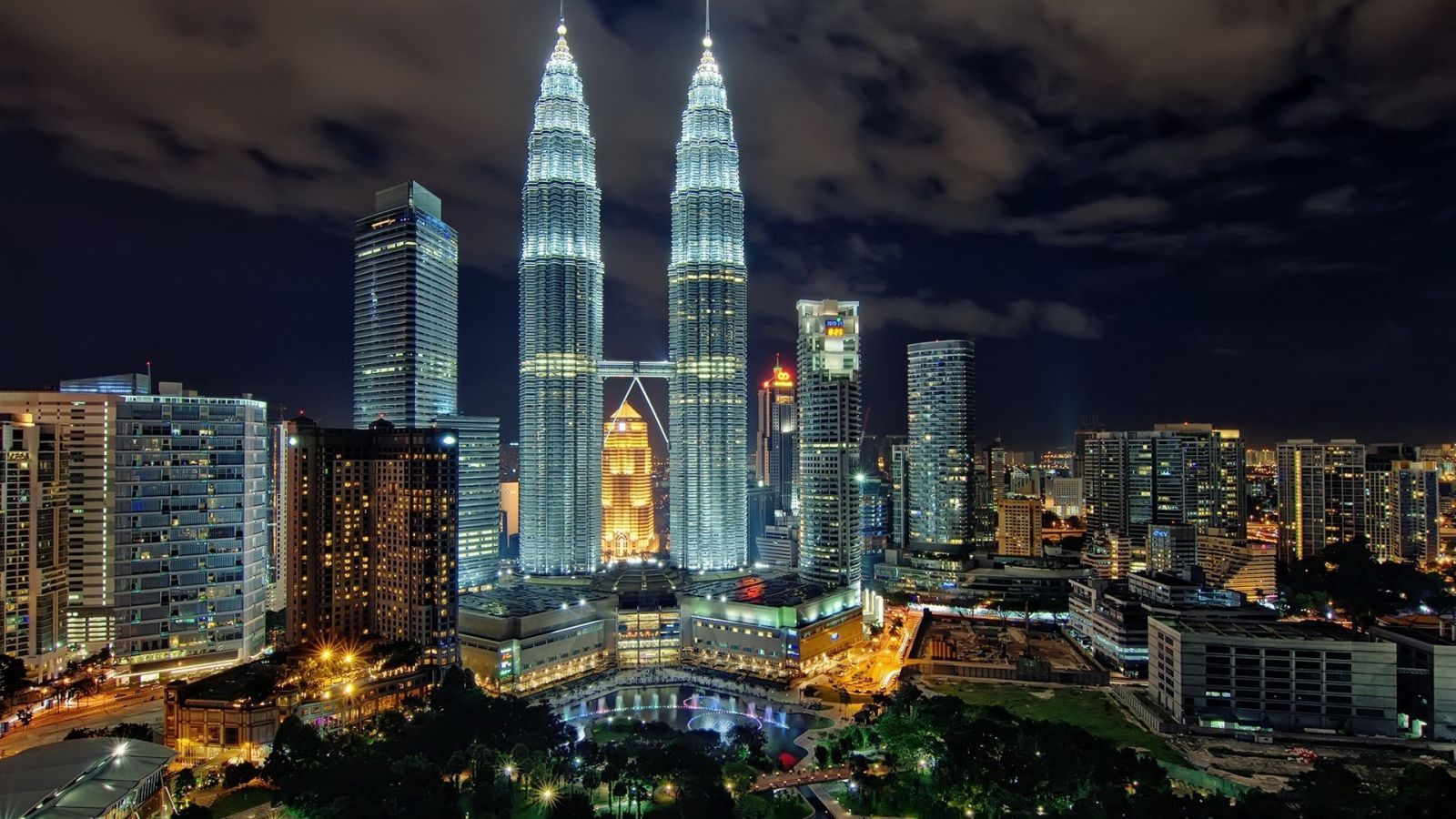 tháp đôi Petronas Malaysia